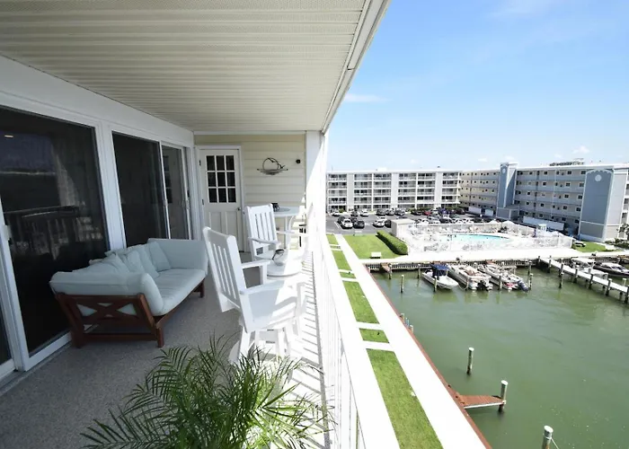 Thunder Island 91b Apartment